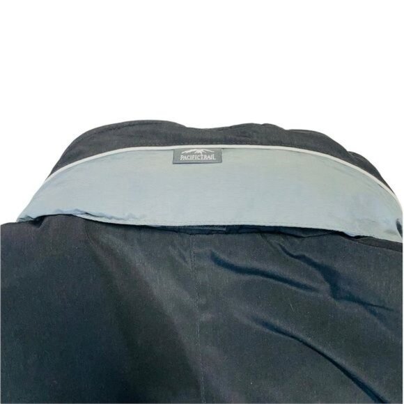 Pacific Trail Black and Gray Ski Jacket - Picture 12 of 14